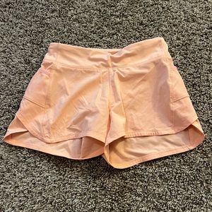 Athleta record breaker 3” organs creamsicle shorts size S/7